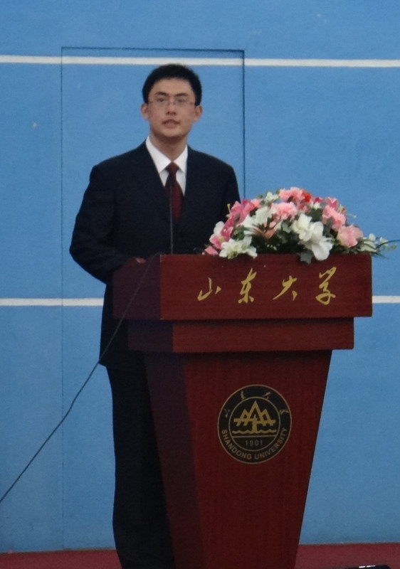 曹晟旻同学在2012年度表彰大会上作为科技创新类获奖代表的发言